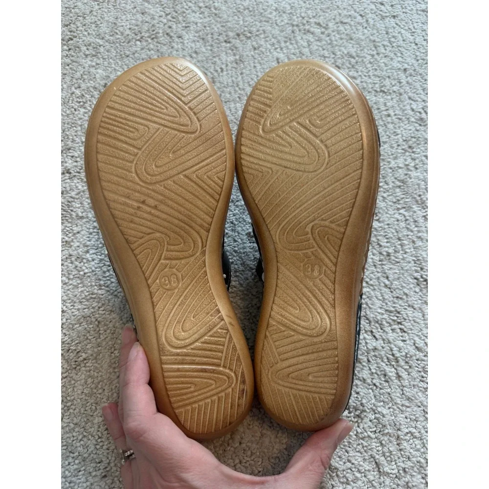 Bunion Corrector Navy & Red Leather Flower Wedge Sandals‎ Size 38 EU Gently Worn